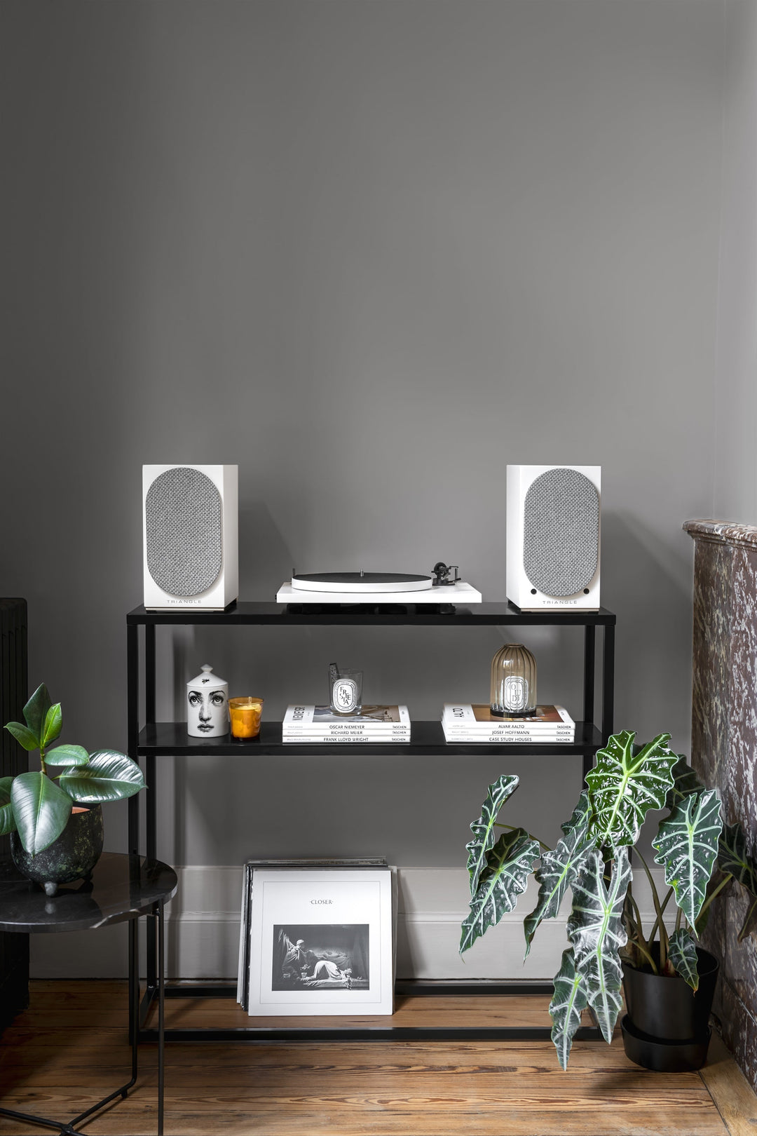 Records, FLAC, Streaming – What's the Best Way to Listen to Music?