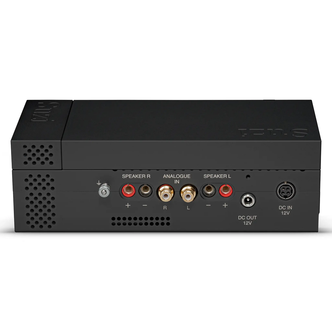Chord Suzi amp in black rear center whitebox