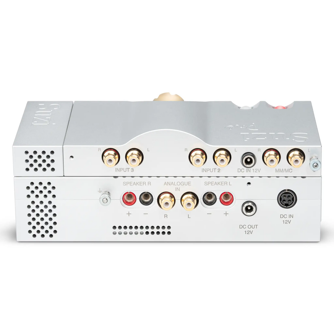 Chord Suzi amp in silver rear center whitebox