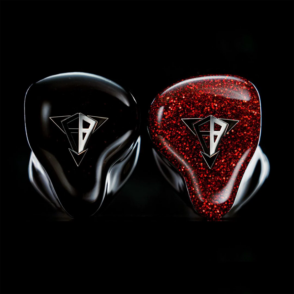Hisenior Mega5-EST Bass+ iems front center black background