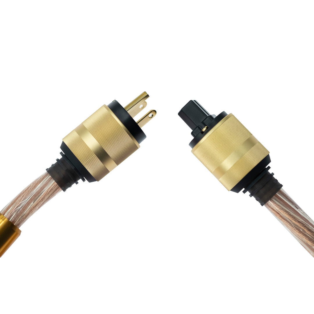 iFi Quasar highlighting NEMA 5-15P and C15 connectors over white background