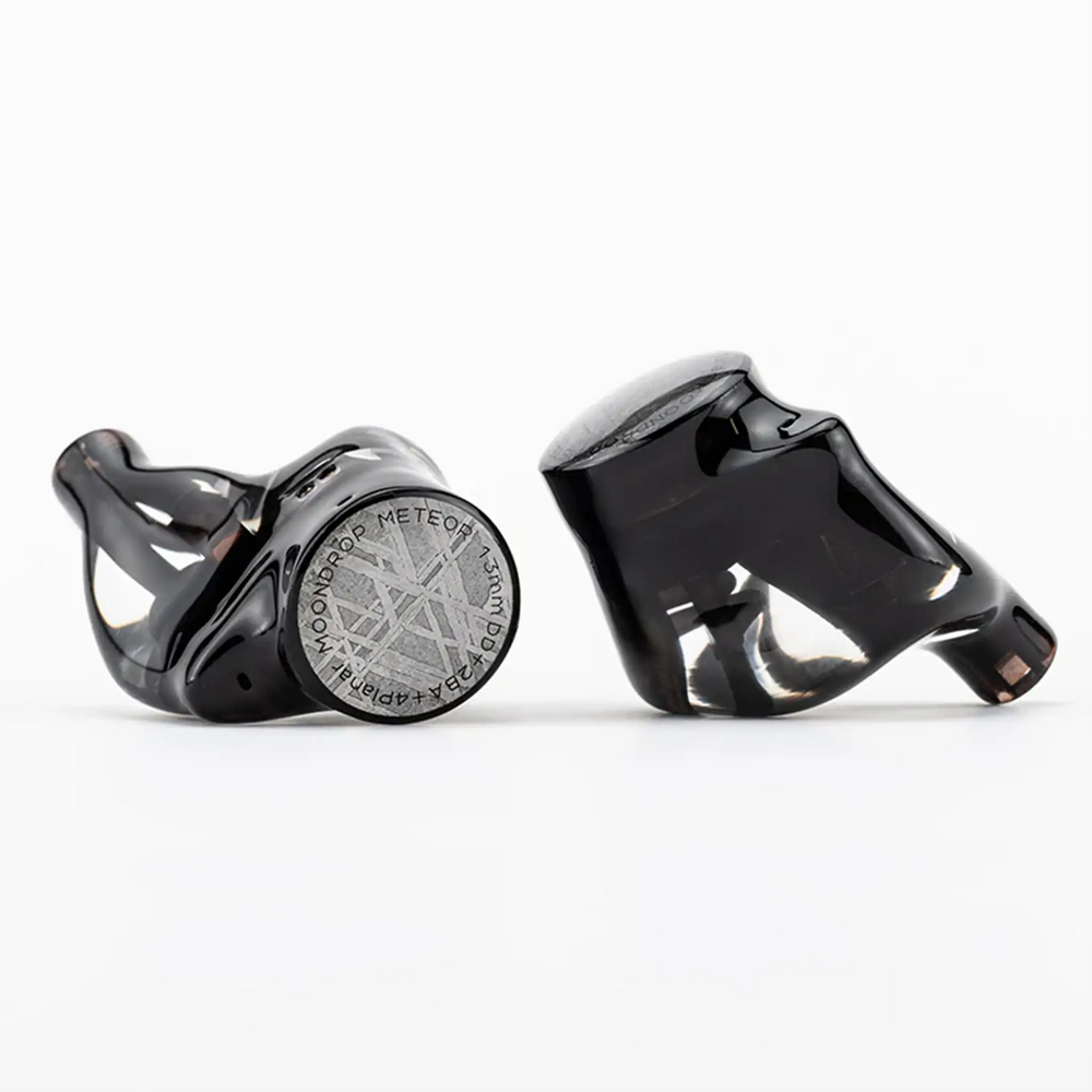 Moondrop Meteor IEMs front and bottom view whitebox