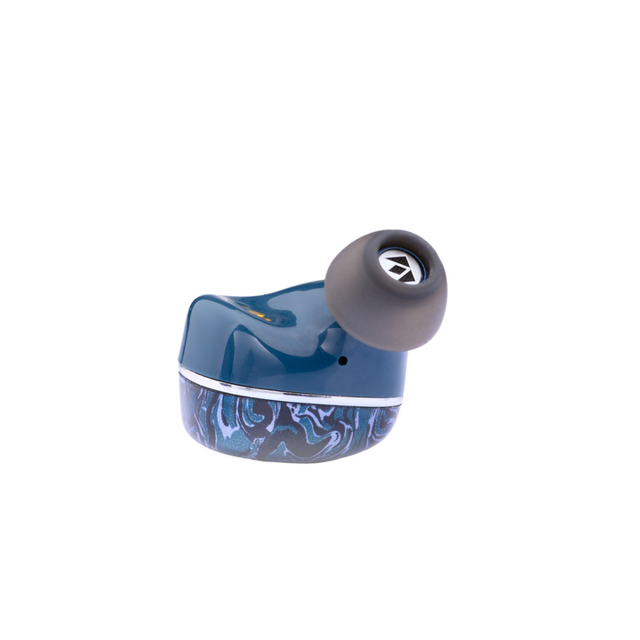 Noble Audio Osprey earphone closeup of nozzle whitebox