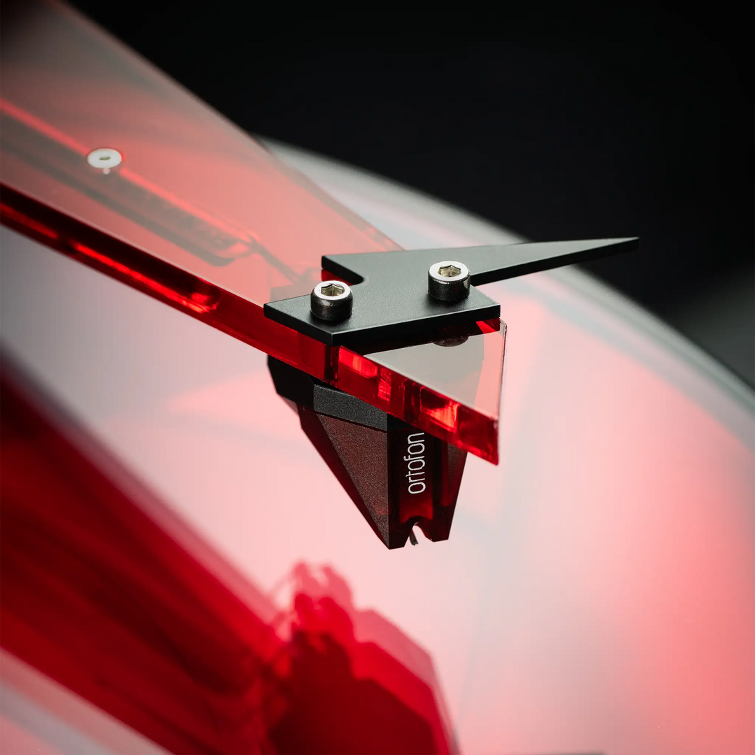 Pro-Ject AC/DC turntable closeup of cartridge