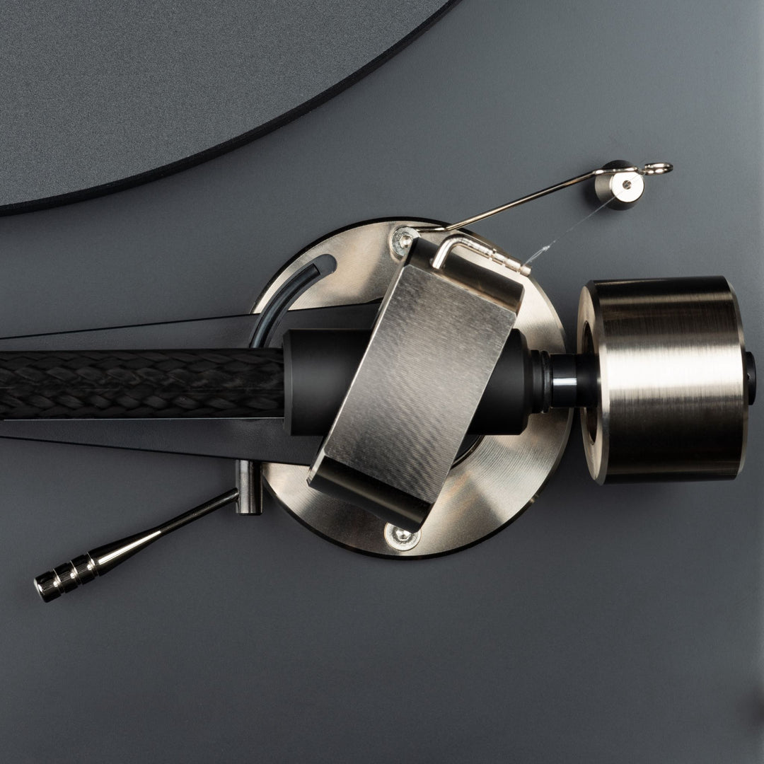 Pro-Ject Debut PRO B tonearm weight closeup bird&