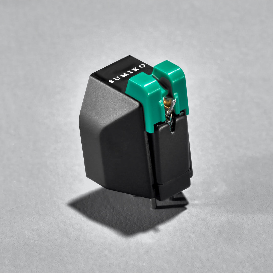 Sumiko Olympia cartridge closeup bottom highlighting stylus
