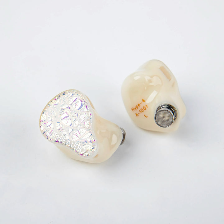 Thieaudio Hype 4 white front and rear over white background